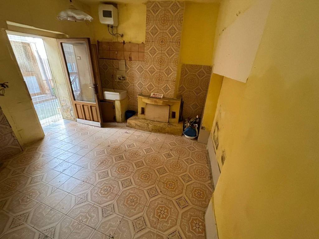 Casa indipendente a Montoro in Via Tenente Luigi Salsano - Foto 4