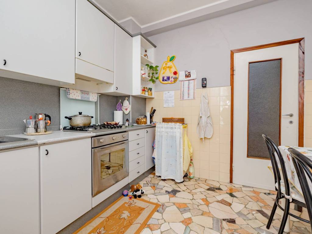Appartamento a Lecco in Via Capodistria, 39 - Foto 4