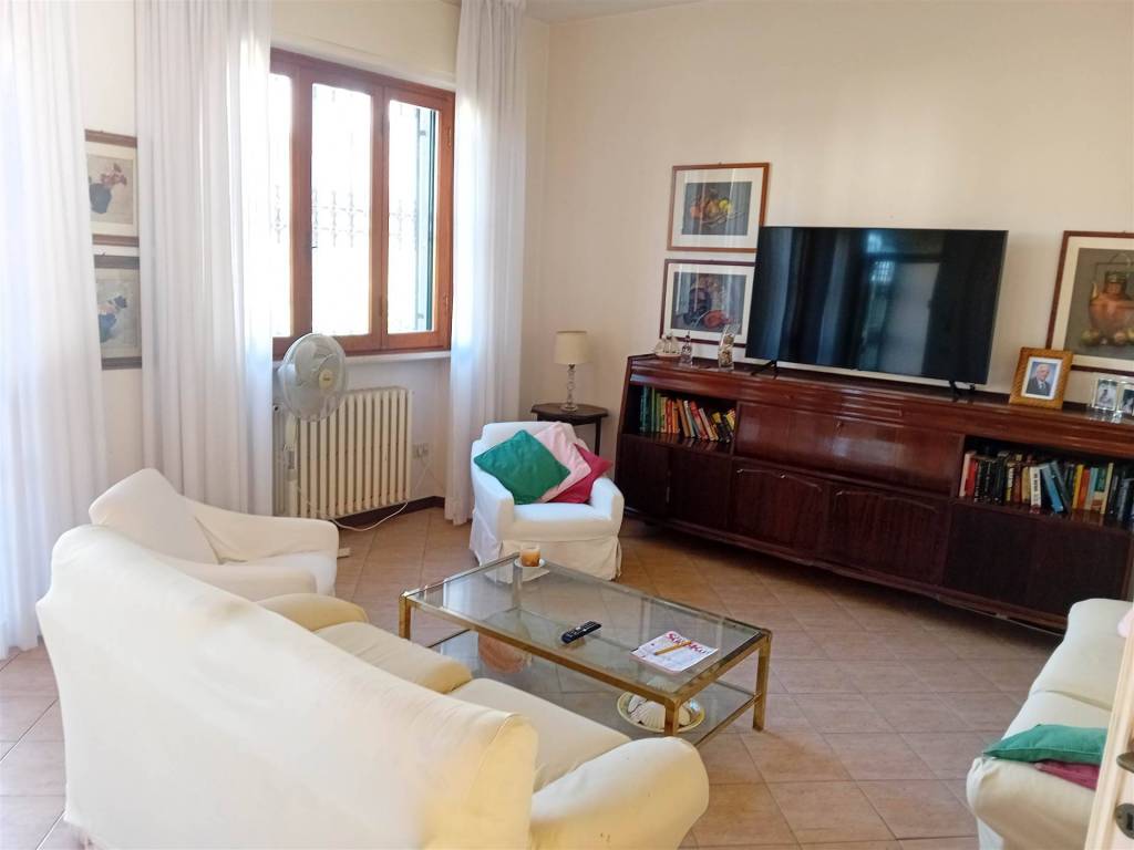 Villa a Pietrasanta in Via 19 Settembre - Foto 4