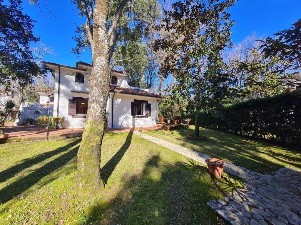 Villa a Sabaudia in Via dei Ricci di Mare, 10 - Foto 2