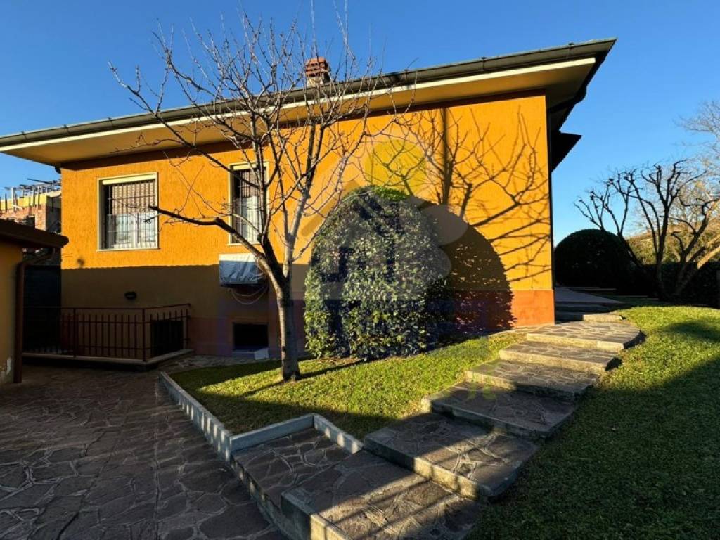 Villetta a schiera a Castelnuovo bocca d'adda in Via Galliano - Foto 2