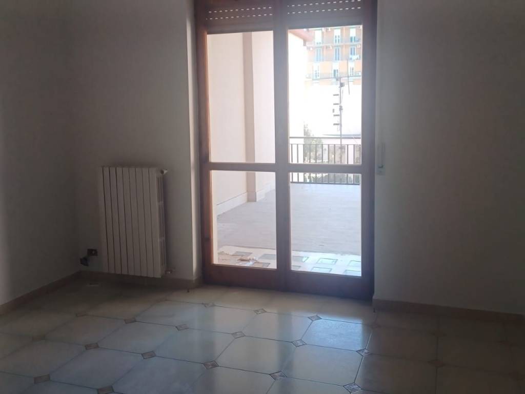 Appartamento a Salerno in Via Raffaele Cantarella - Foto 5
