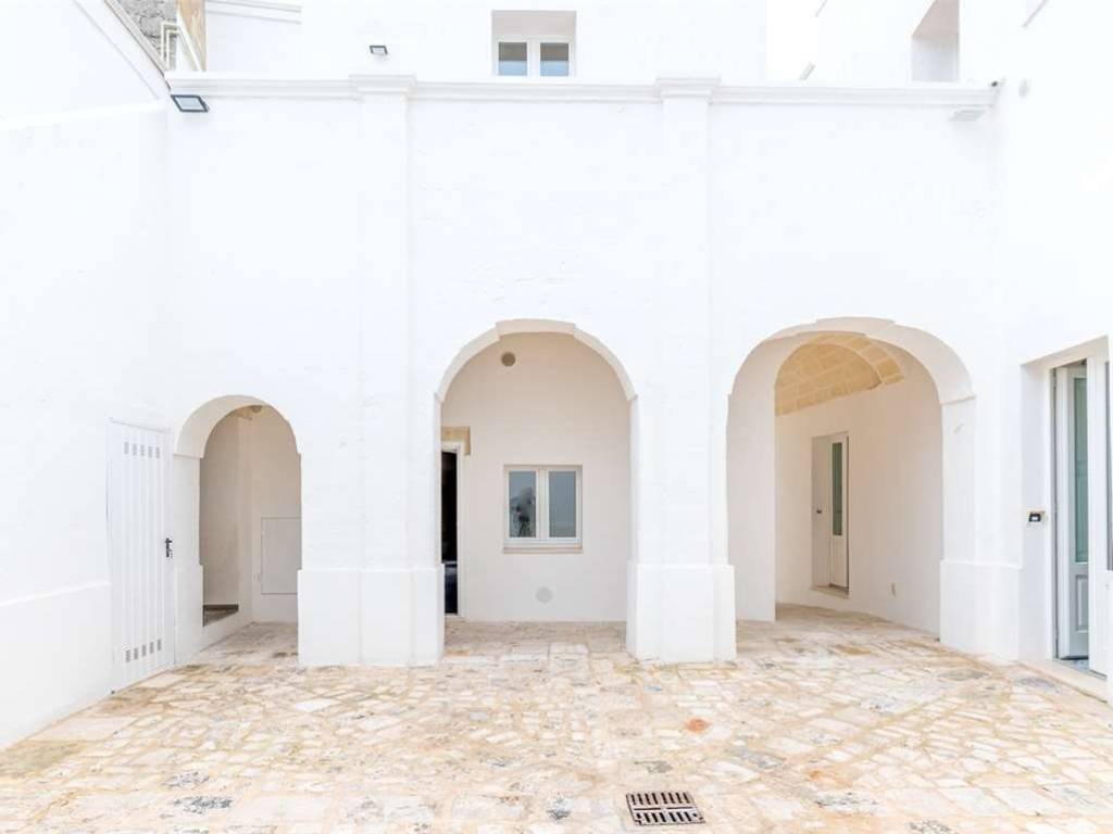 Palazzo / stabile a Grottaglie - Foto 2