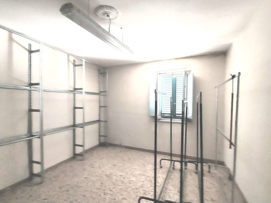 Casa indipendente a Prato in Via Giulio Braga - Foto 4