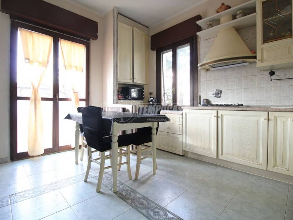 Appartamento a Reggio emilia in Via Martiri di Cervarolo - Foto 4