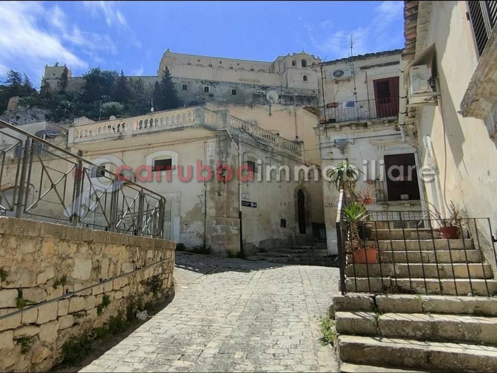 Casa indipendente a Scicli in Piazza Enrico Dandolo - Foto 2