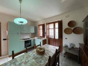Casa indipendente a Seneghe in Via Tharros - Foto 2