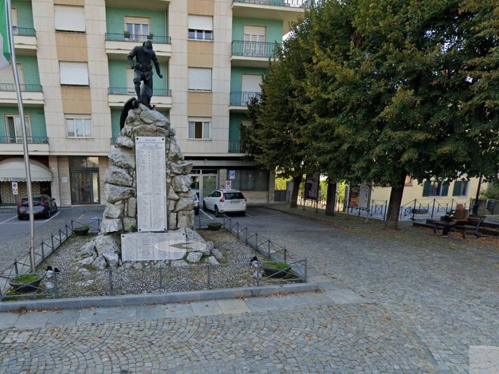 Immobile a Dogliani in Piazza Umberto I, 7 - Foto 2