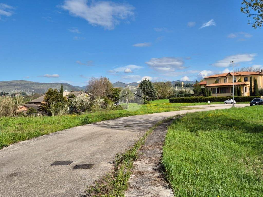 Terreno a Frosinone in Via Colle Iannini - Foto 4