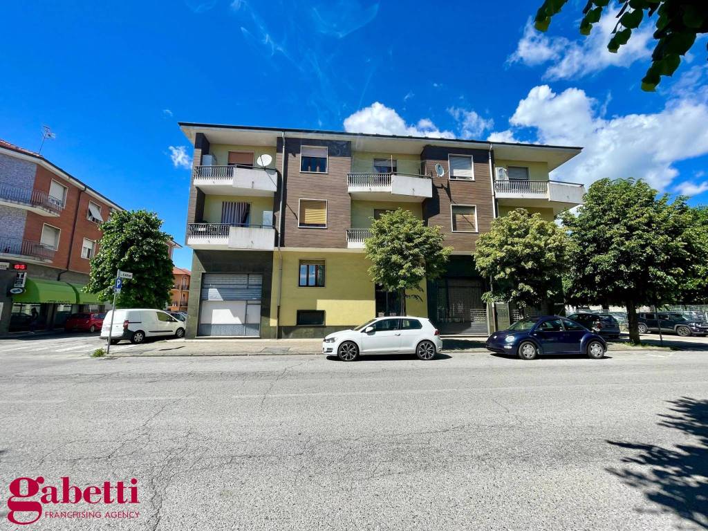 Appartamento a Bra in Viale Industria - Foto 2