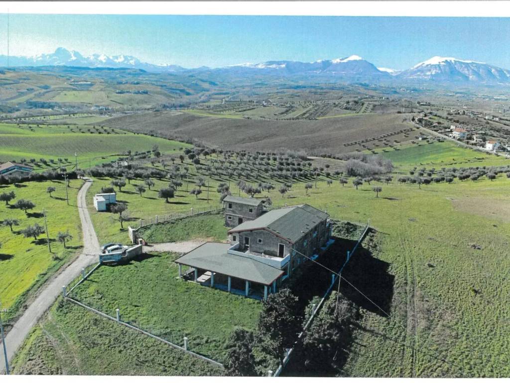 Rustico / casale a Tortoreto in Via del Vecchio Focolare - Foto 4