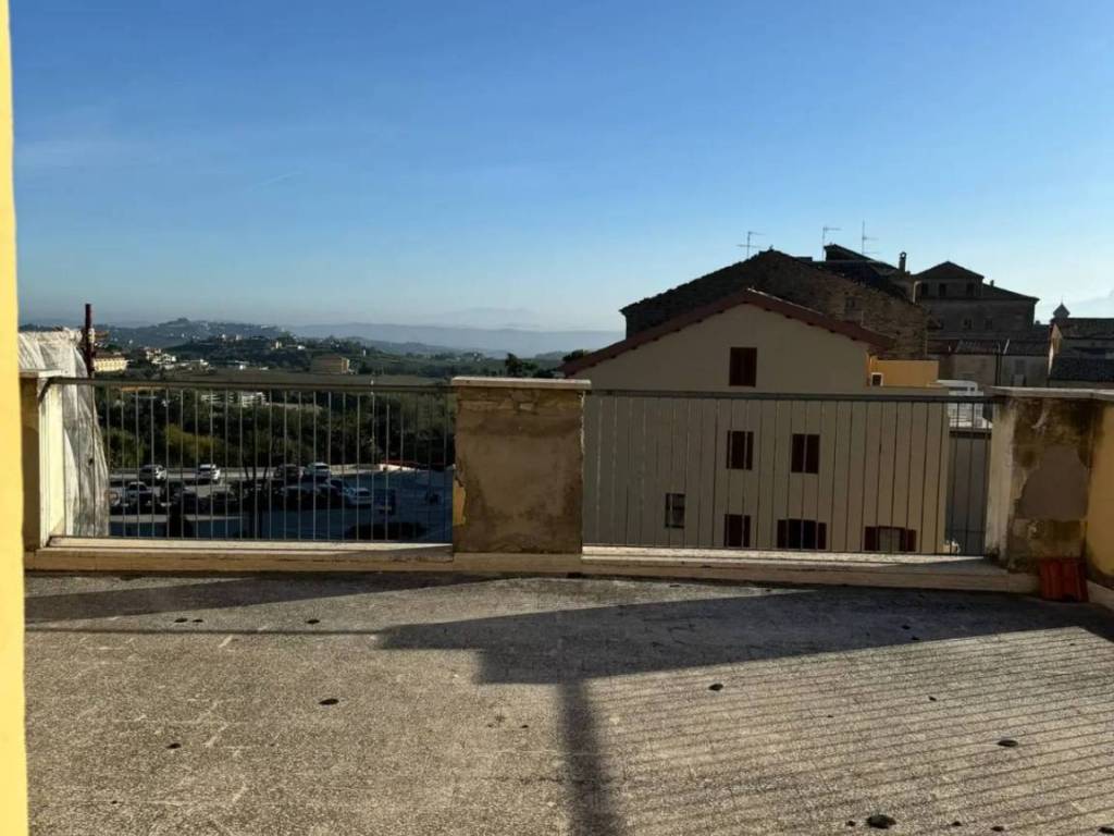 Attico / mansarda a Offida in Borgo Giacomo Leopardi - Foto 2