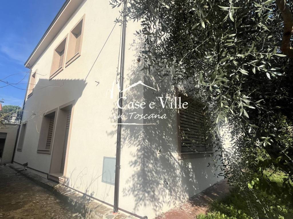 Casa indipendente a Prato in Via Firenze - Foto 2