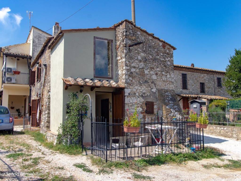 Villa a Amelia in Via Rimembranze, 8 - Foto 2