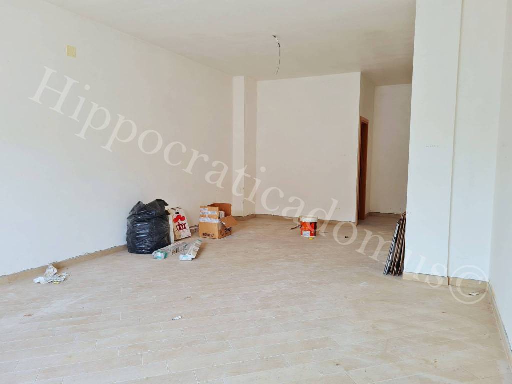 Immobile a Giffoni valle piana in Via Sandro Pertini, 4 - Foto 4