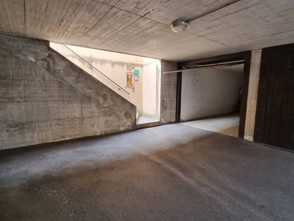 Box / garage a Barzanò in Via Giuseppe Garibaldi, 8 - Foto 2