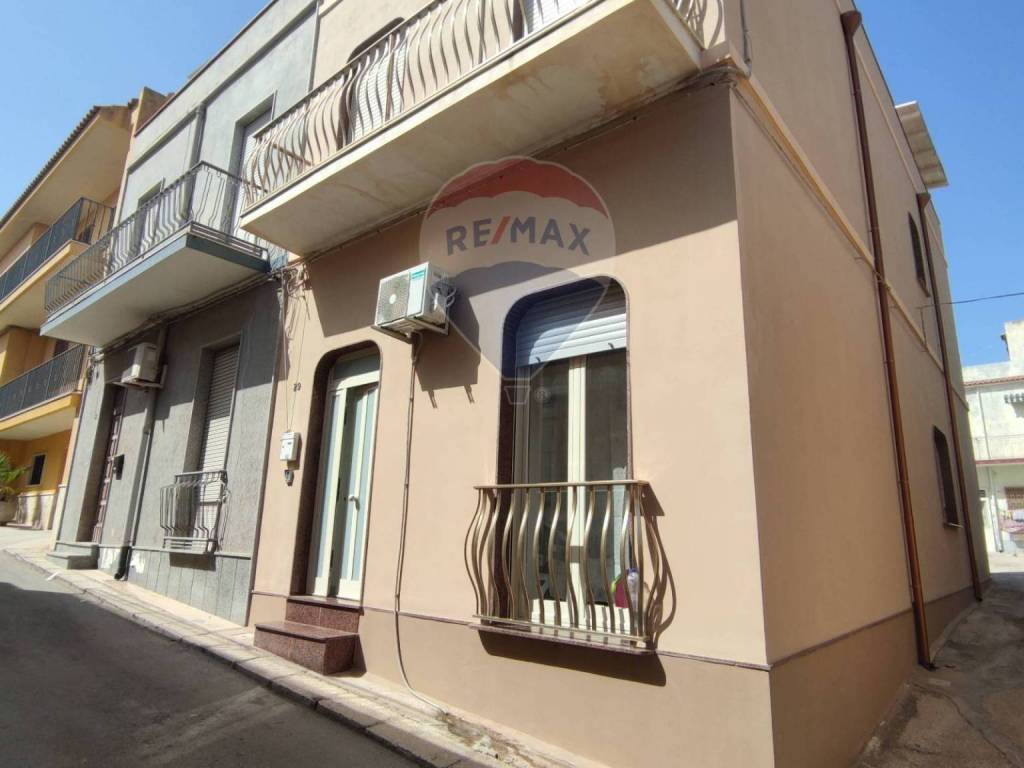 Casa indipendente a Pachino in Via Biagio Pisana, 29 - Foto 2