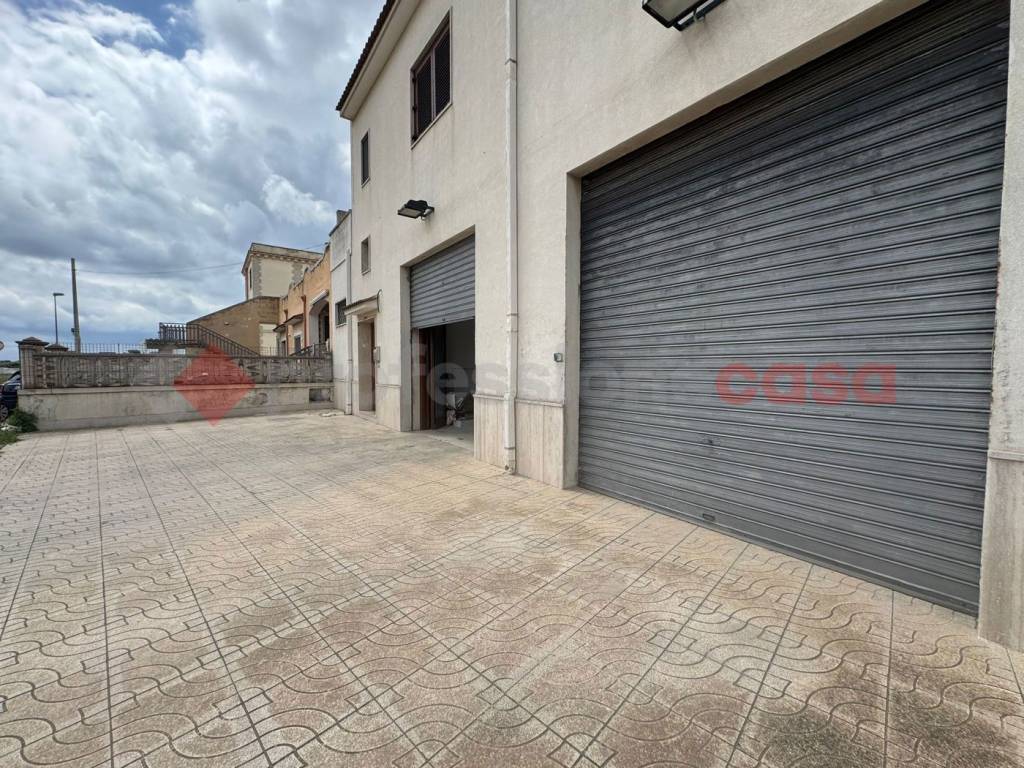 Casa indipendente a Pulsano in VIA VITTORIO EMANUELE, 188 - Foto 3