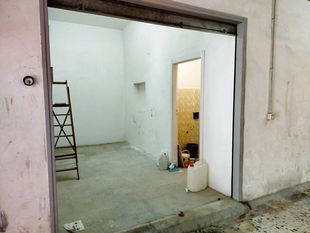 Box / garage a Manfredonia in Via Ludovico Ariosto - Foto 5
