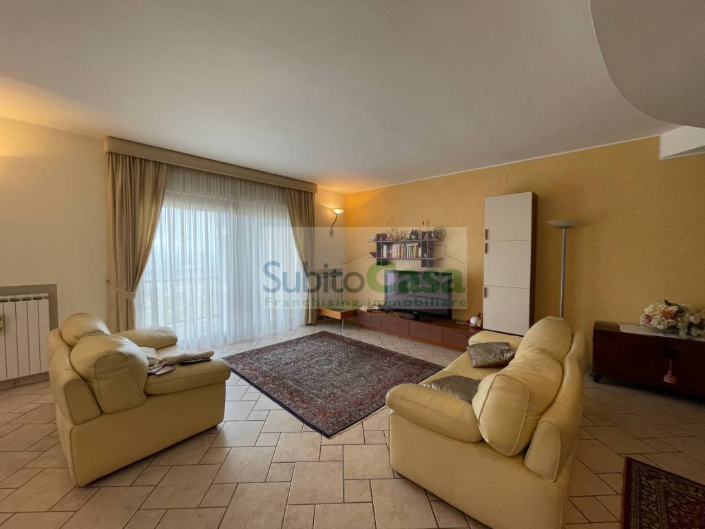 Appartamento a Chieti in via Fontevecchia, 69 - Foto 2