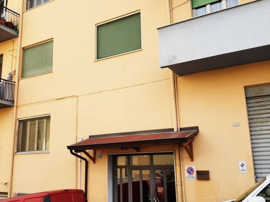 Appartamento a Catanzaro in Via Domenico Marincola Pistoia - Foto 2