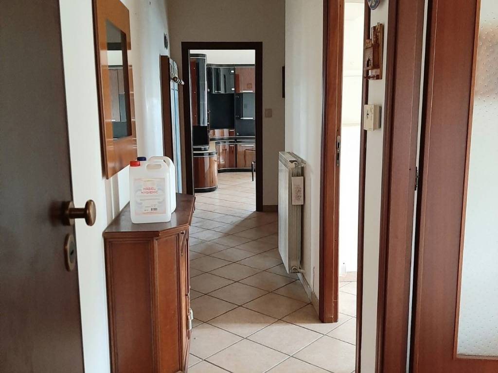 Appartamento a Catanzaro in Via Domenico Marincola Pistoia - Foto 4