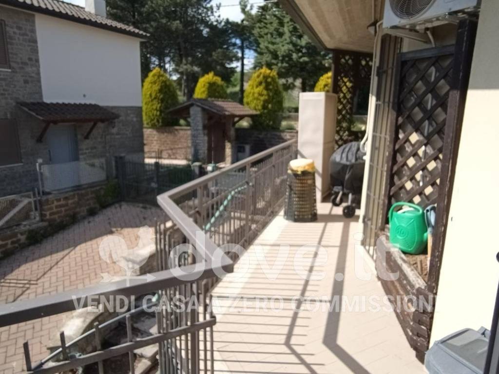 Villa a Passignano sul trasimeno in Via dei Fiori - Foto 2