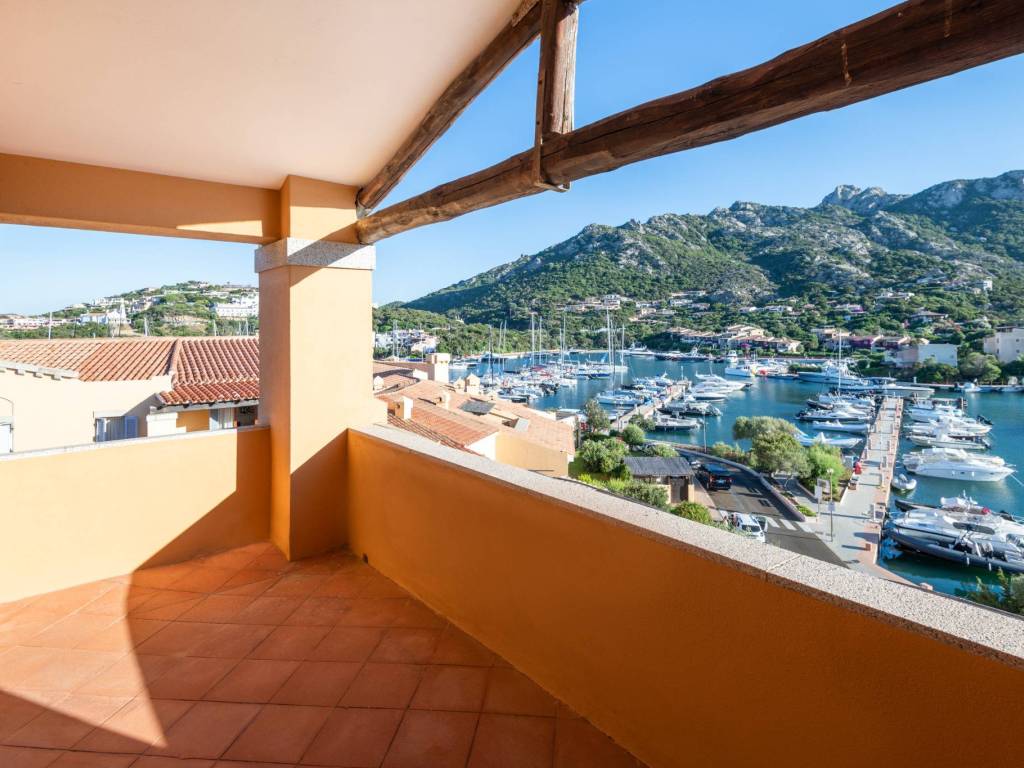 Appartamento a Arzachena in Via della Marina - Foto 3