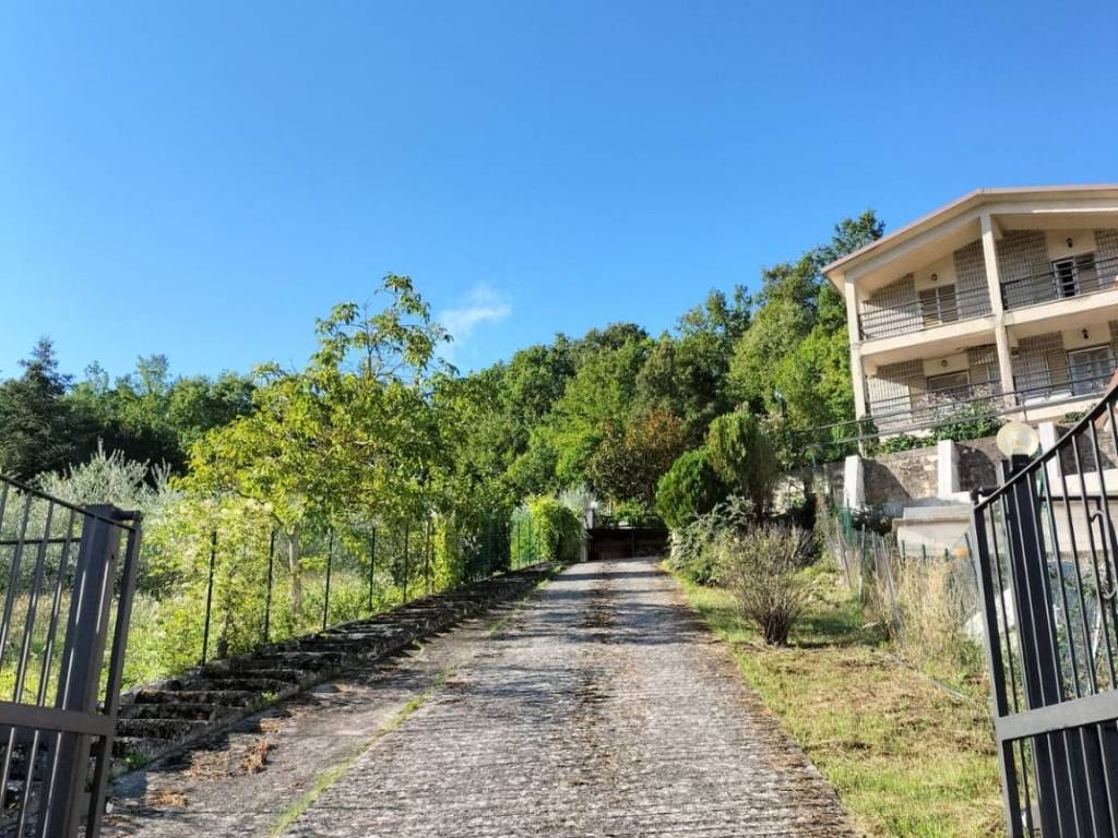 Villa a Carpinone in Via dei Pini - Foto 3
