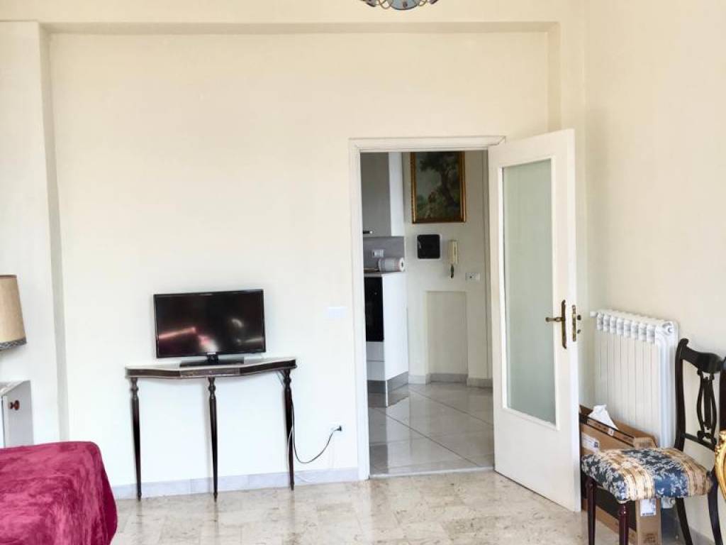 Appartamento a Catanzaro in Via Edmondo Buccarelli, 61 - Foto 3