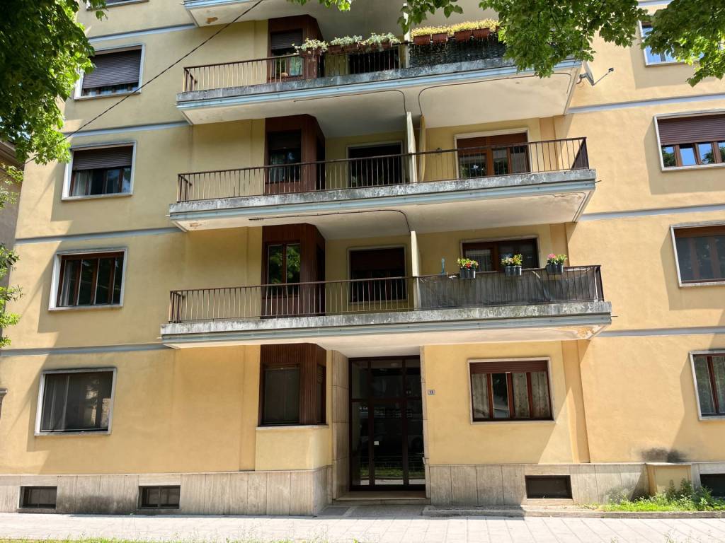 Appartamento a Gorizia in PIAZZA MEDAGLIE D'ORO, 13 - Foto 2