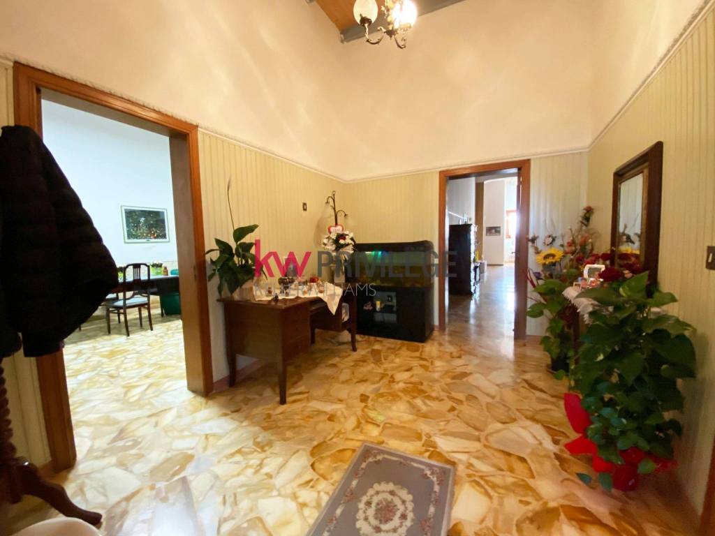 Villa a San donaci in Via Campi, 164 - Foto 4