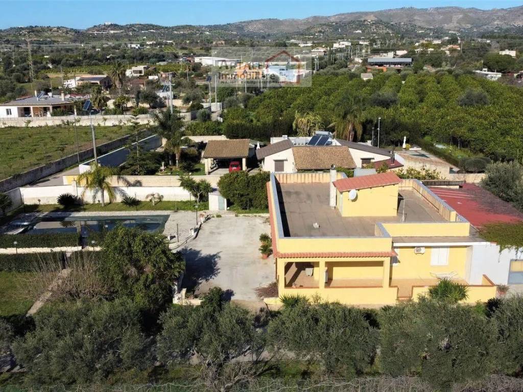 Villa a Avola in Piazza Umberto I - Foto 3