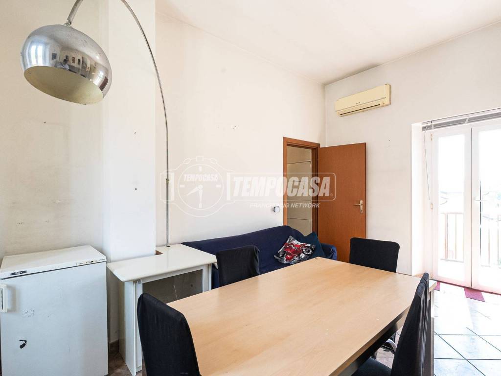 Appartamento a Oggiono in Via per La Rossa - Foto 5