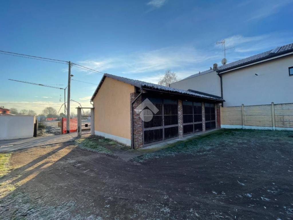 Box / garage a Crescentino in Via foscolo - Foto 3