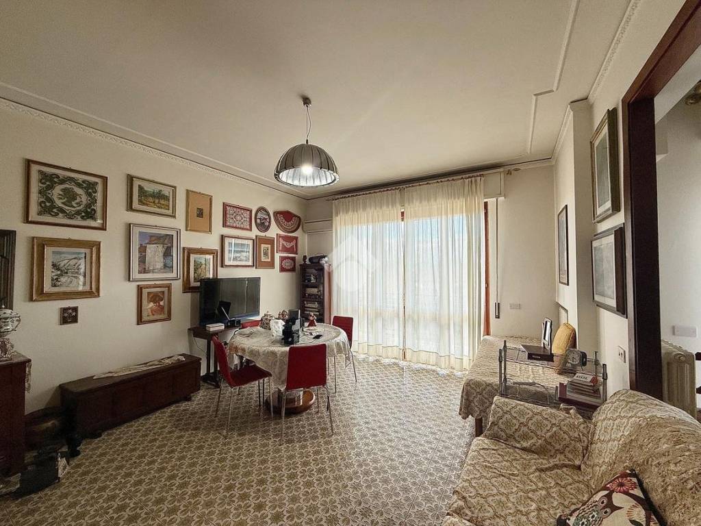 Appartamento a Quarrata in Via Vincenzo Bellini, 3 - Foto 4