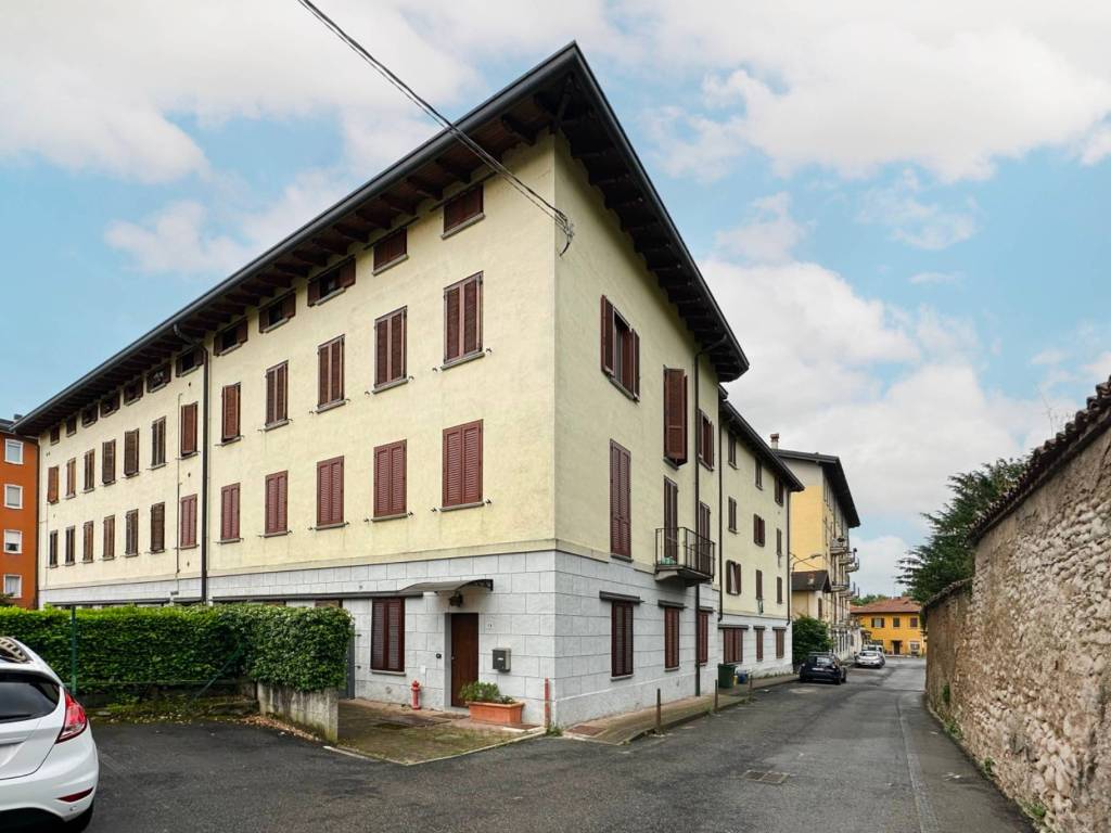 Appartamento a Osnago in Via San Carlo, 17 - Foto 3