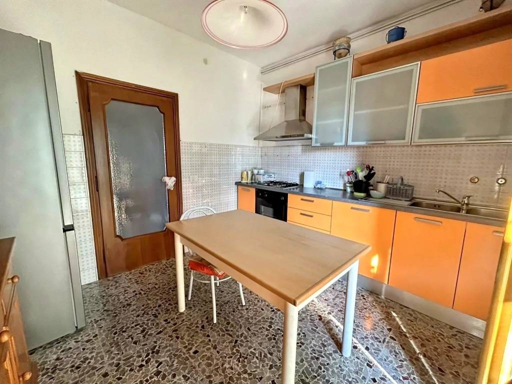 Appartamento a Carpi in Via Andrea Doria - Foto 4