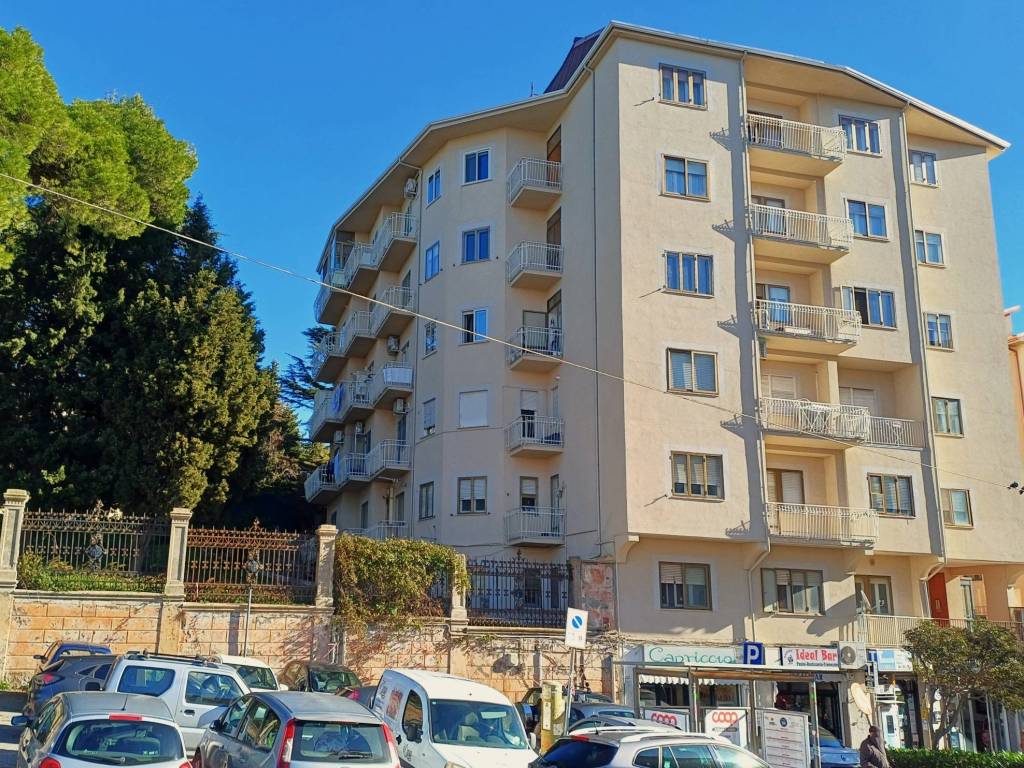 Appartamento a Catanzaro in Via Luigi Rossi, 1 - Foto 3