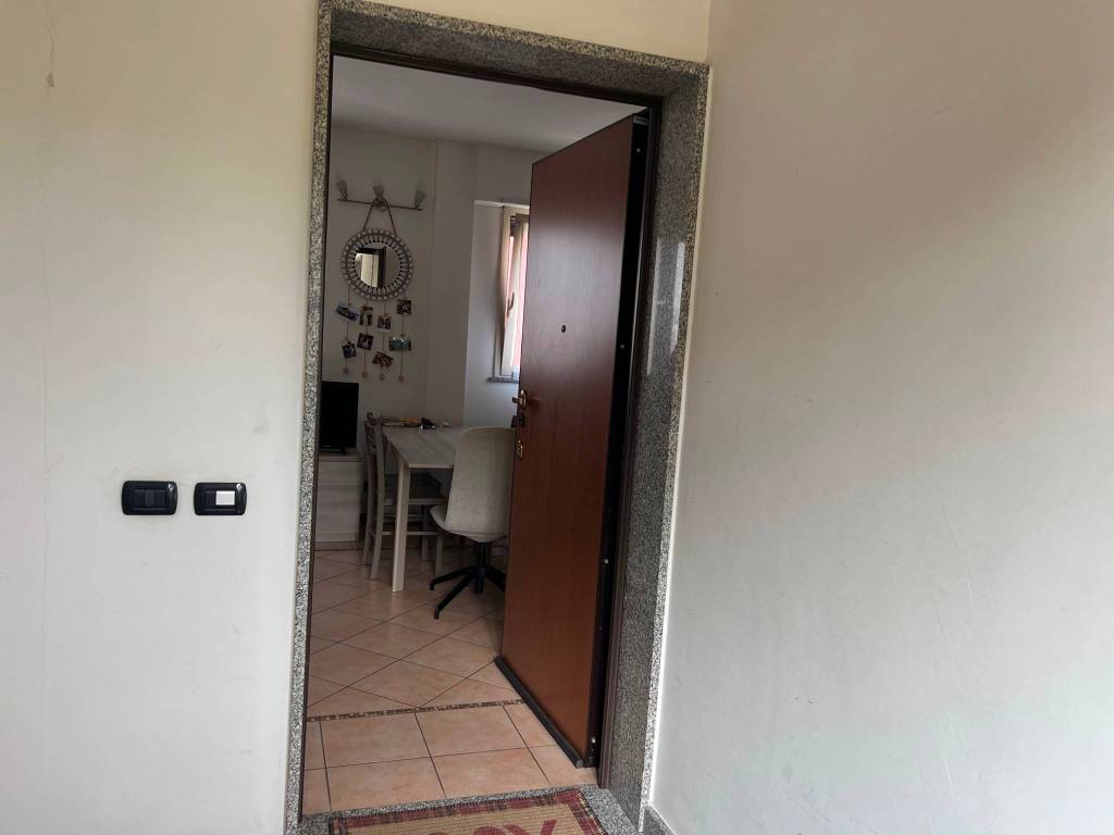 Appartamento a Como in Via Pasquale Paoli, 32 - Foto 2