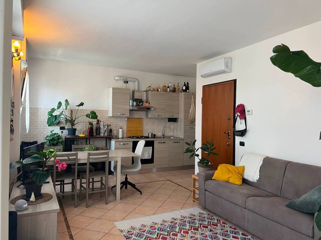 Appartamento a Como in Via Pasquale Paoli, 32 - Foto 3