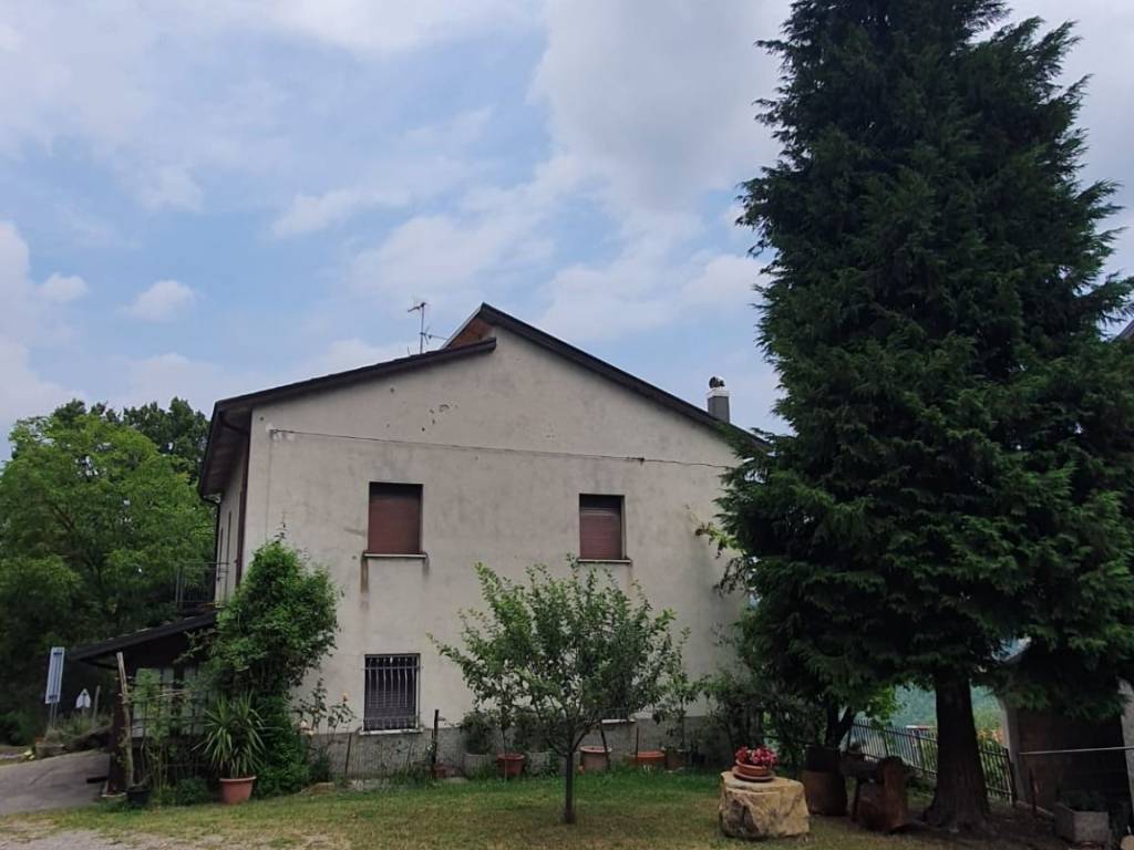 Casa indipendente a Vetto in Via Legoreccio, 29 - Foto 3