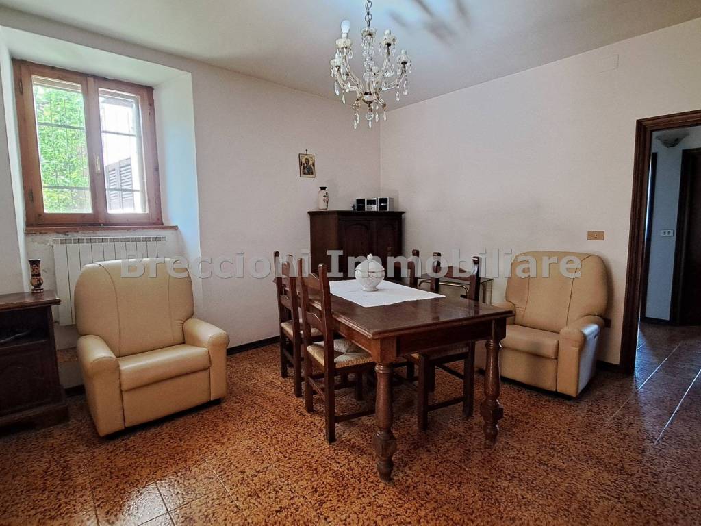 Casa indipendente a Trevi in Località Agozzi - Foto 2