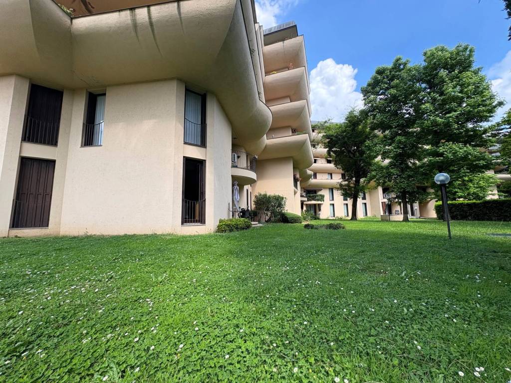 Appartamento a Lecco in Via Graziano Tubi - Foto 5