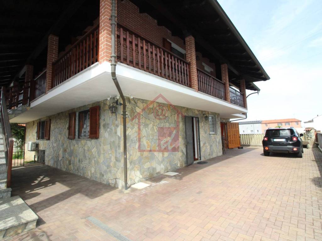 Villa a Vercelli in Via Donato Bramante, 4 - Foto 3
