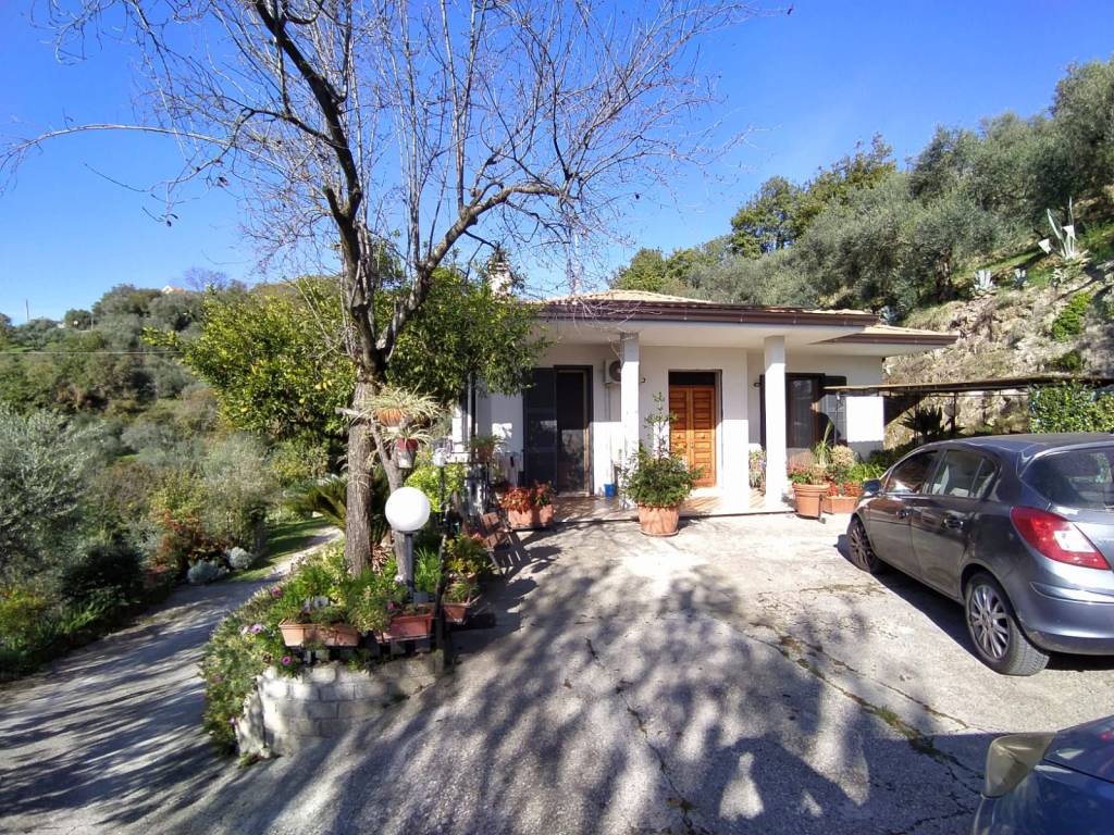 Villa a Frosinone in Via Colle - Foto 3