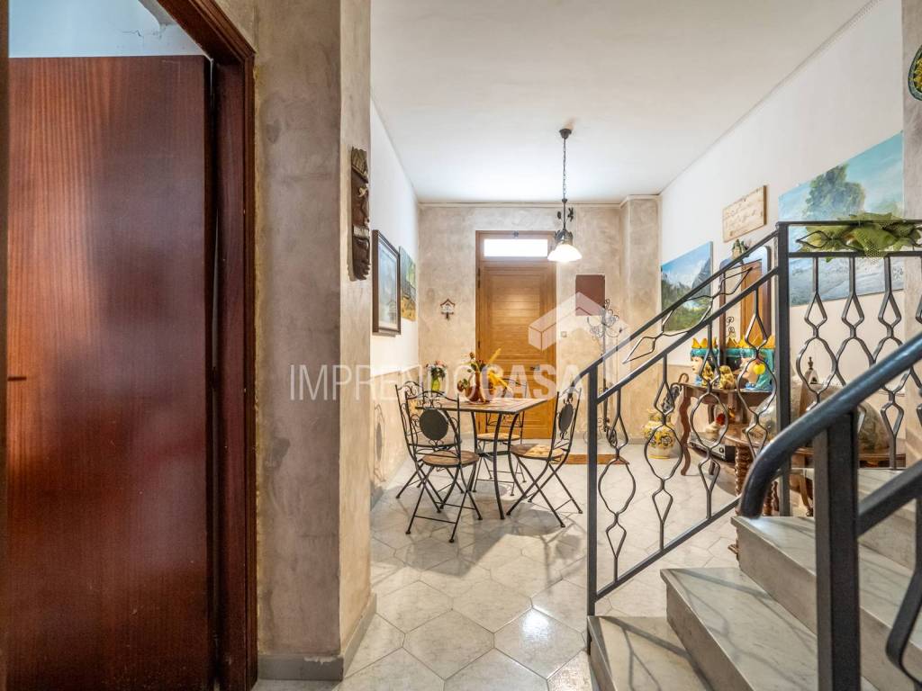 Appartamento a Cinisi in Via Pietro Sbacchi, 70 - Foto 2