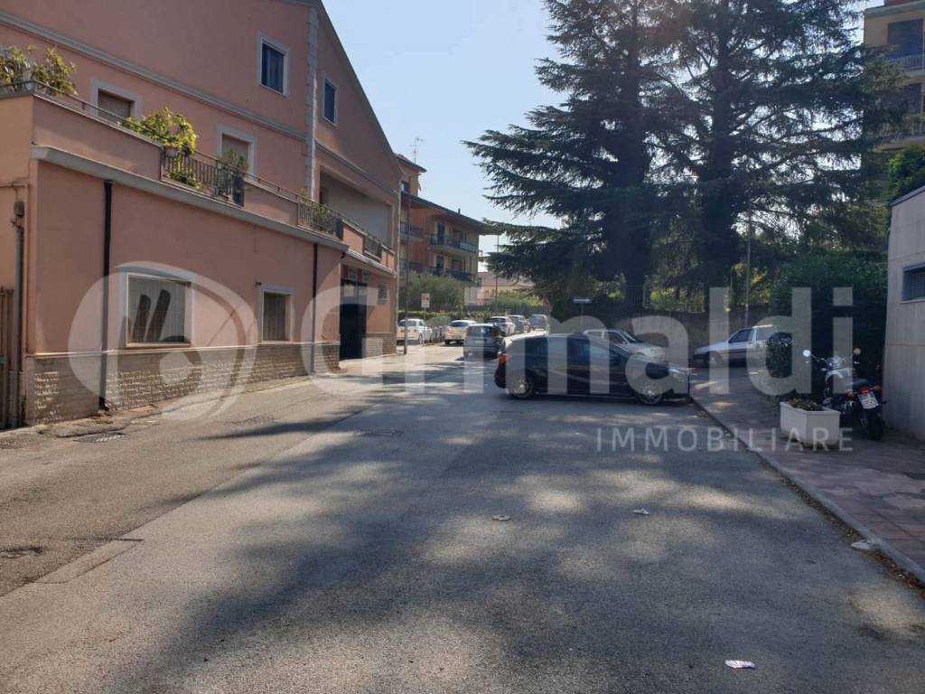 Box / garage a Benevento in Via Marco da Benevento - Foto 4