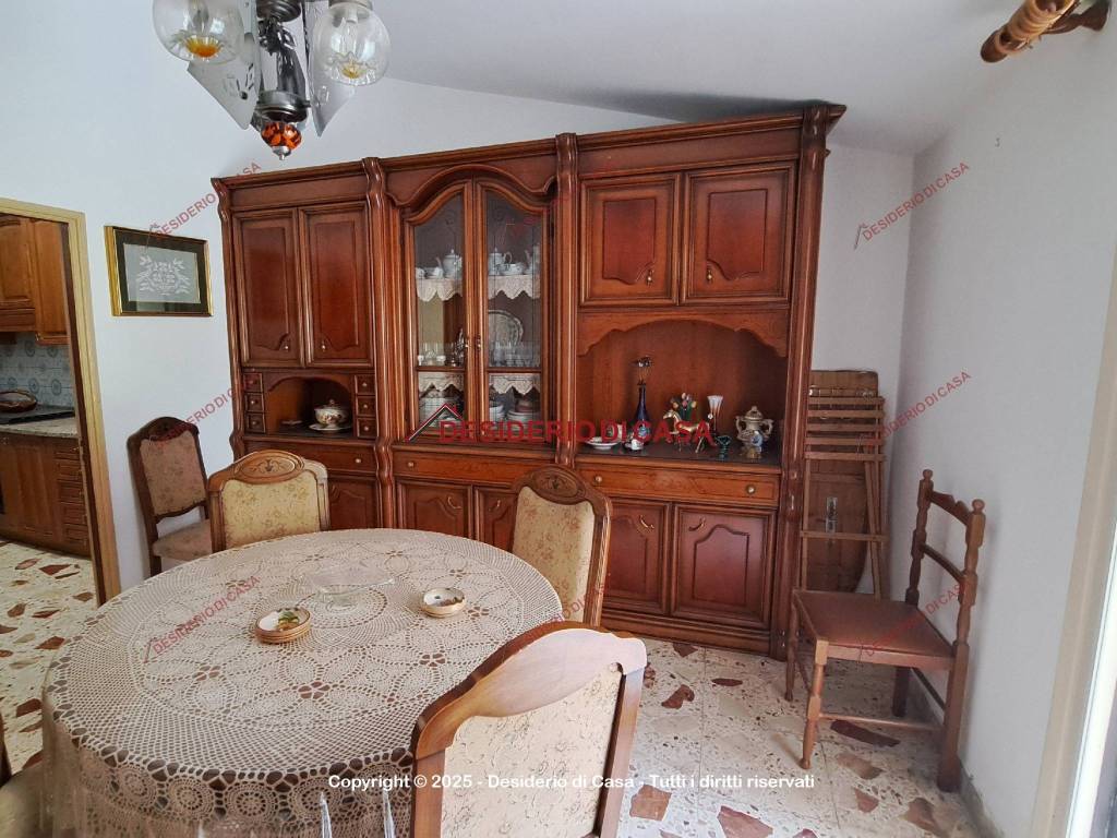 Casa indipendente a Isnello in Via B. Ortolani, 23 - Foto 5