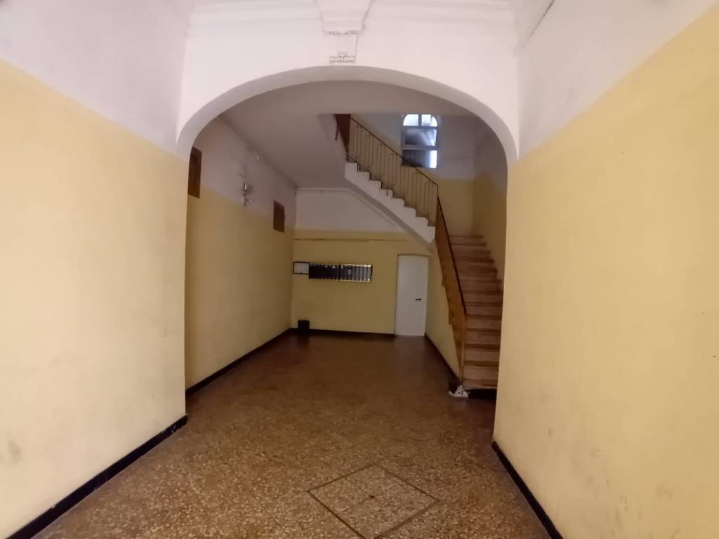 Appartamento a Taranto in Via D'Alò Alfieri, 35 - Foto 2